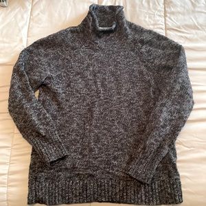 Small LL Bean turtleneck sweater in charcoal gray